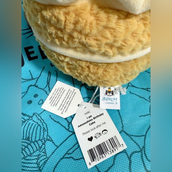 BNWT Jellycat Amuseables Birthday Cake ⚡️ - Picture 12 of 16